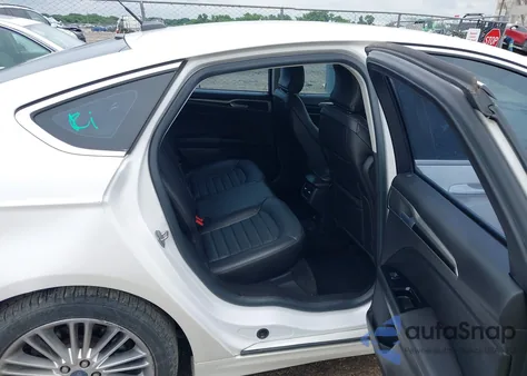 2015 Ford Fusion Se z USA, uszkodzony, nr VIN 3FA6P0HD0FR181208